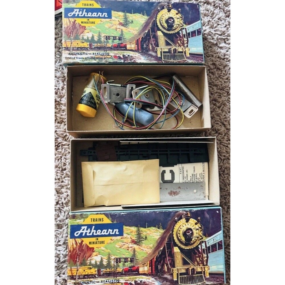Vintage c. 1960 Athearn HO Scale Train Parts Lot – Kits, Motor & Wiring – As Is